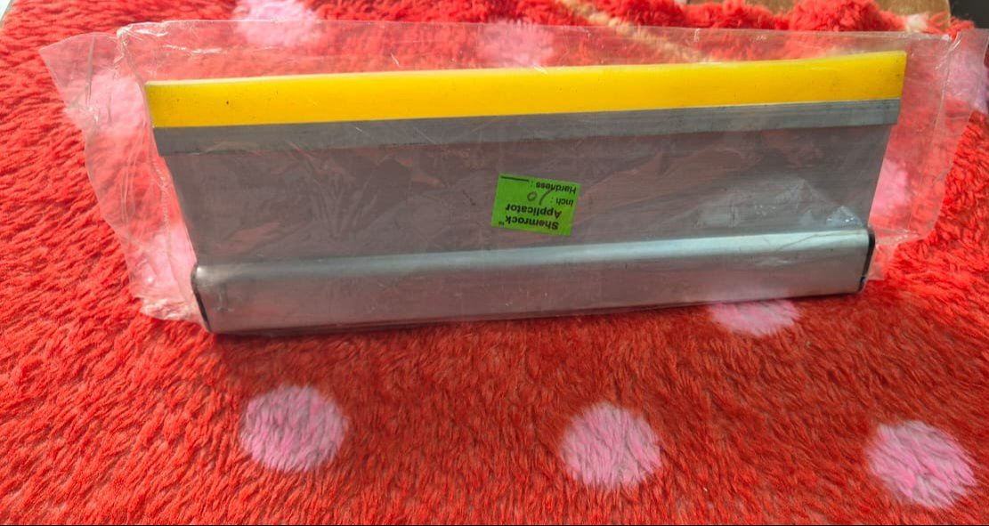 LAMINATE DOOR WIPER